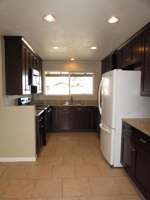 4-Kitchen