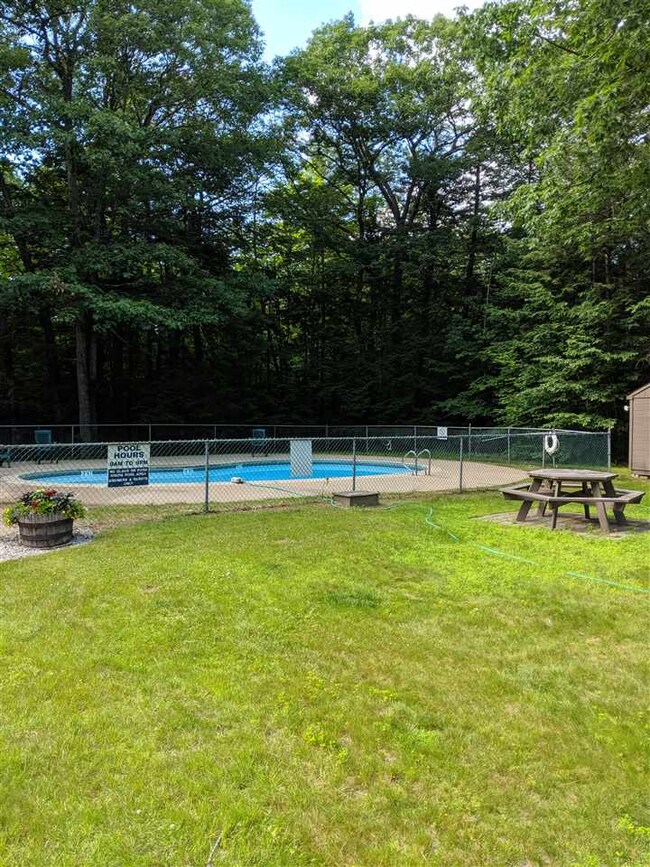 11 Woodland Pines Rd, Bartlett, NH 03812 - photo 5