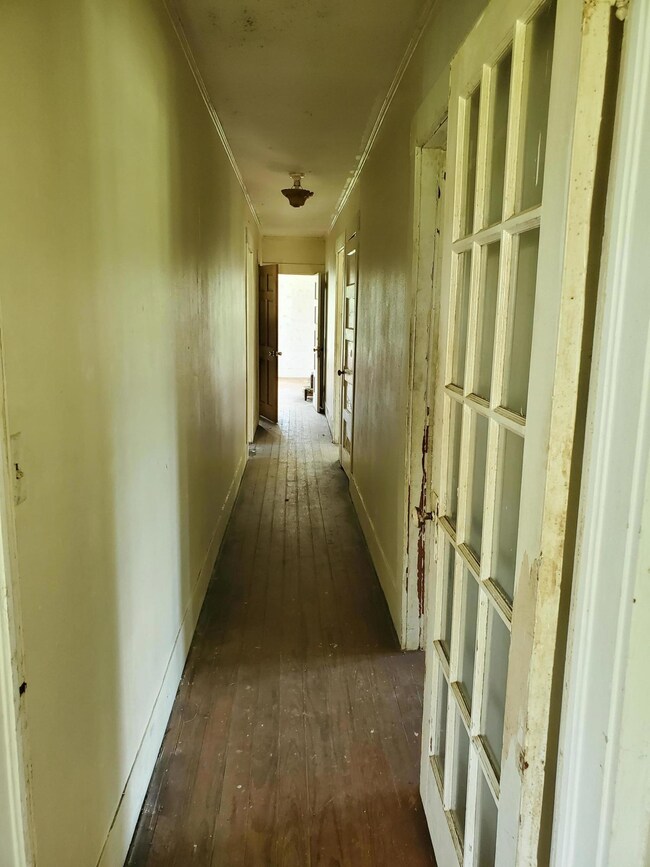 1902 Edwards St, Hattiesburg, MS 39401 - photo 3