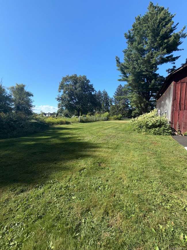 557 South St, Suffield, CT 06078 - photo 5