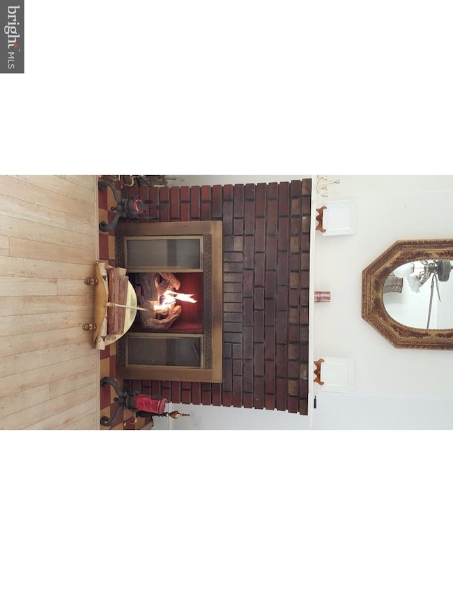 342 E Airy St, Norristown, PA 19401 - photo 3