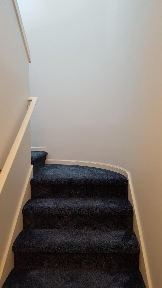 2474 Highridge Ln SE unit 16, Grand Rapids, MI 49546 - photo 2