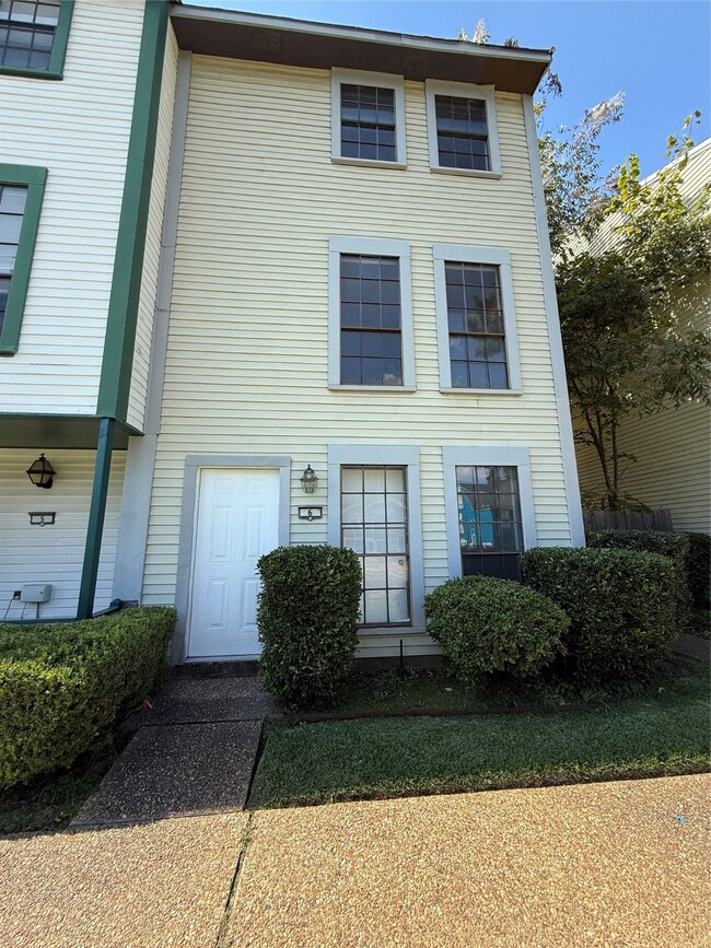 2500 Centenary Blvd unit 6, Shreveport, LA 71104 - photo 2