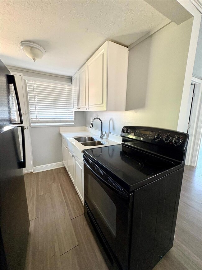 4611 N Hubert Ave unit 11, Tampa, FL 33614 - photo 6