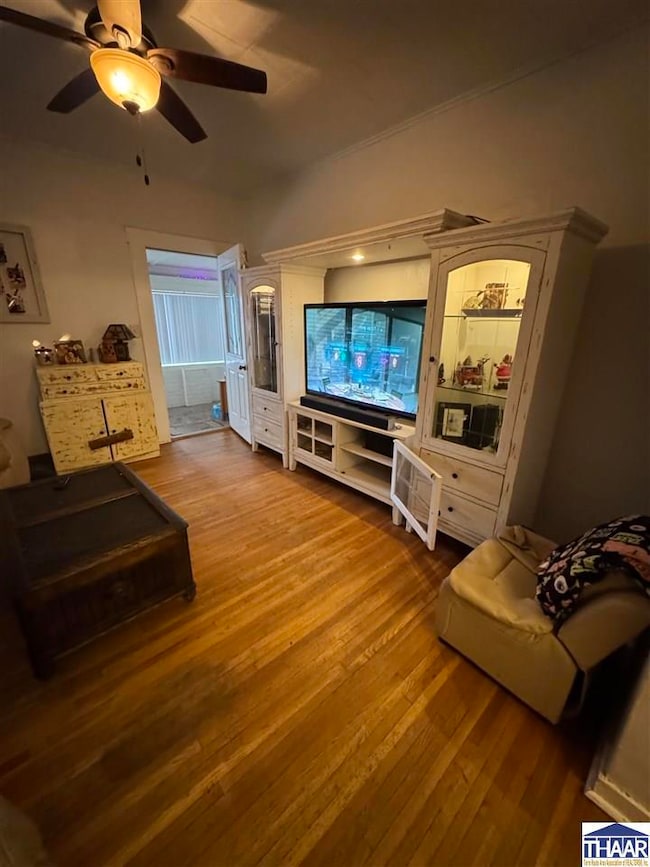 821 N 8th St, Clinton, IN 47842 - photo 5