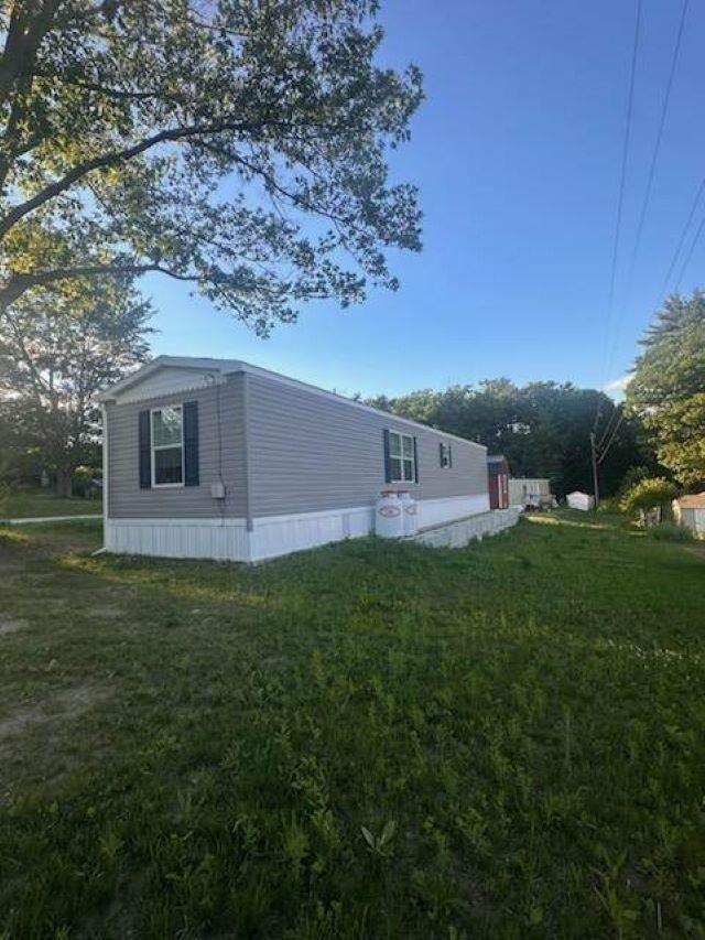 65 Leavitt Rd unit 10, Pittsfield, NH 03263 - photo 7