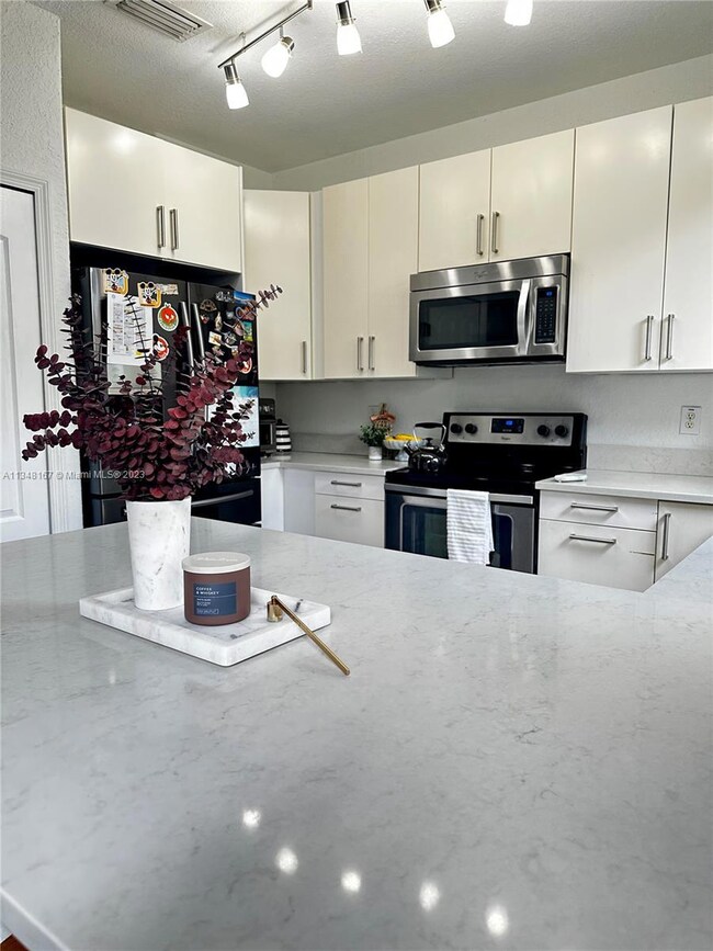 4363 NW 115th Ct, Doral, FL 33178 - photo 4