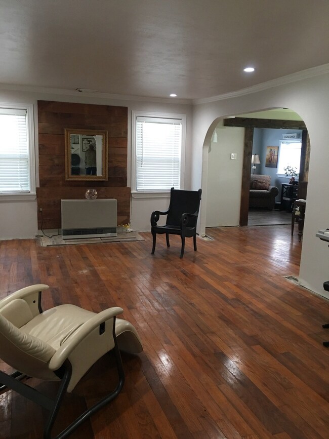 3926 Fernwood Dr, Houston, TX 77021 - photo 3