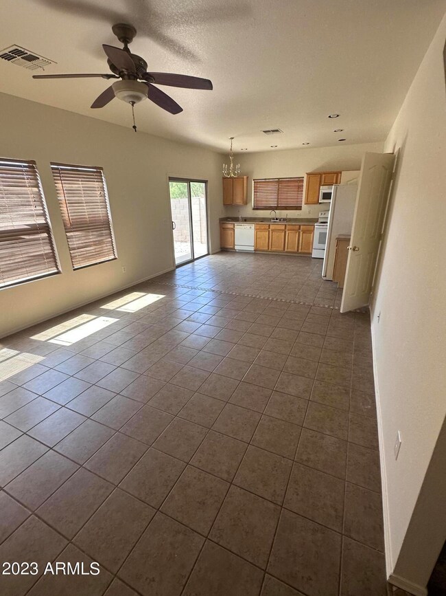 1425 S Crossbow Ct unit 3, Chandler, AZ 85286 - photo 4