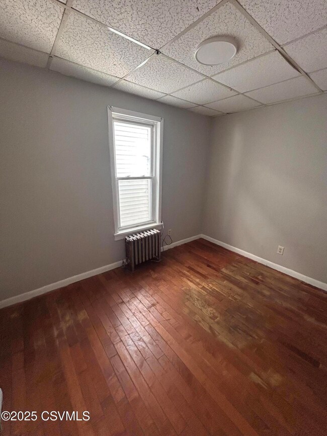 343 W Main St, Bloomsburg, PA 17815 - photo 4