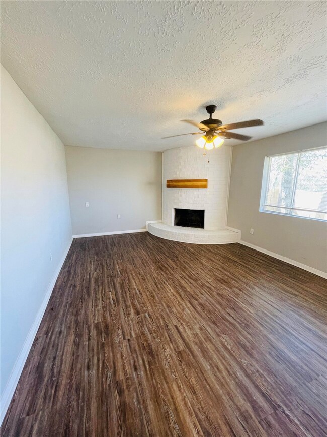 5234 Whittier Oaks Dr, Friendswood, TX 77546 - photo 7