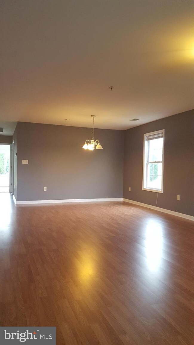 11015 Bragg Ct, Williamsport, MD 21795 - photo 3