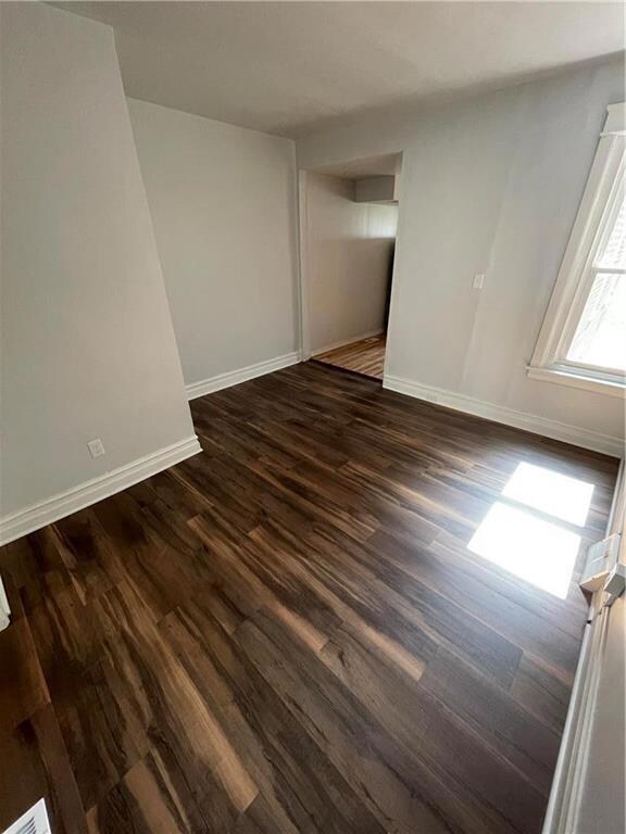 1134 S 10th St, Allentown, PA 18103 - photo 4