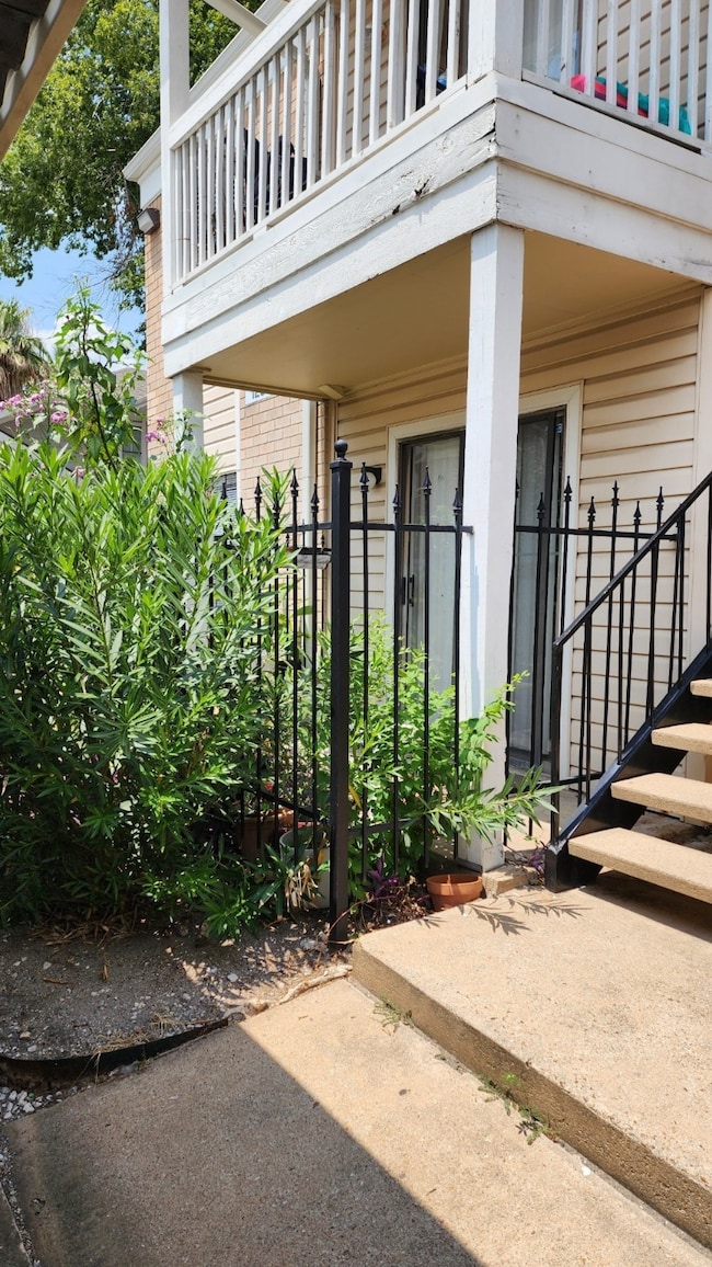 2750 Holly Hall St unit 101, Houston, TX 77054 - photo 6