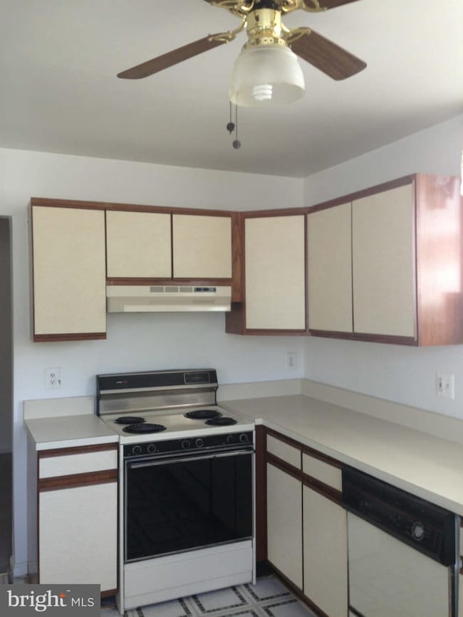 6800 Milltown Ct unit 2, District Heights, MD 20747 - photo 3