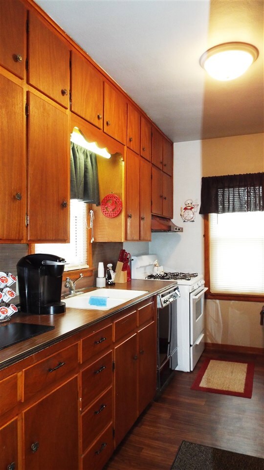 822 Hanna Blvd, Waterloo, IA 50701 - photo 5