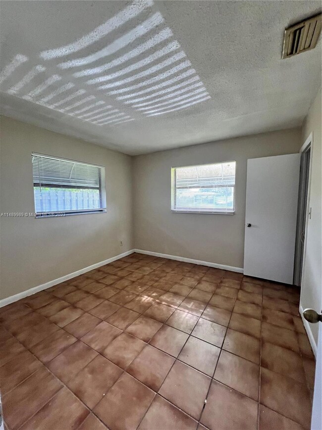 209 SW 7th St unit 1-2, Dania, FL 33004 - photo 7