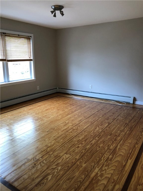 101 Grandview Ave unit 2, Providence, RI 02906 - photo 5