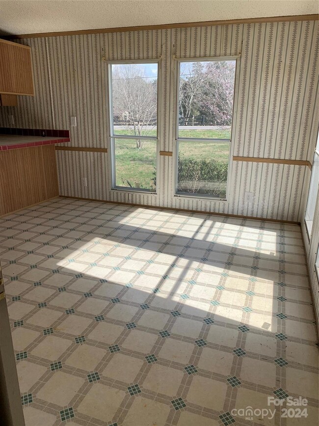 238 Bellwood Loop, Statesville, NC 28625 - photo 5