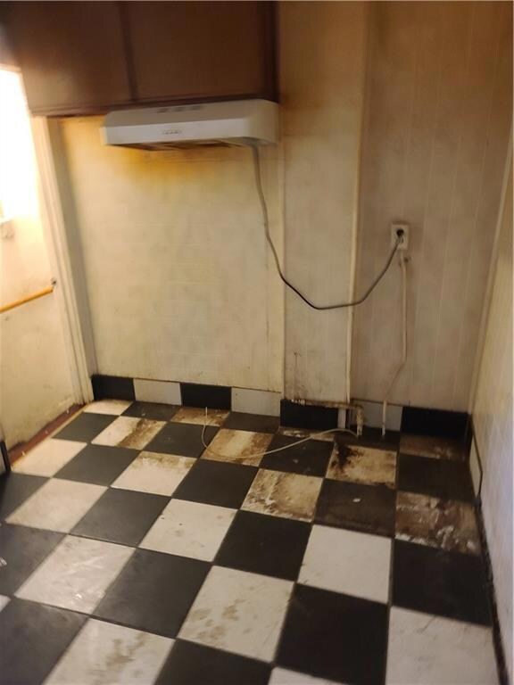 1817 22nd St, Des Moines, IA 50310 - photo 7