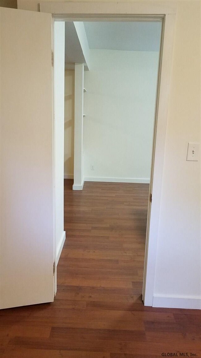 37 Parkwood St unit 9, Albany, NY 12208 - photo 5