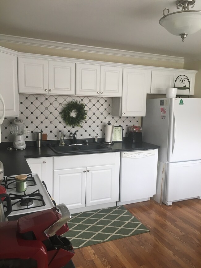 3601 Bobolink Ln, Rolling Meadows, IL 60008 - photo 2