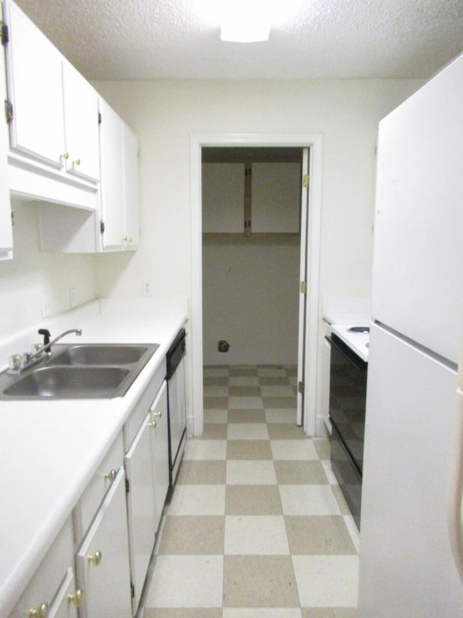 970 Jessamine Trail, Sumter, SC 29150 - photo 4