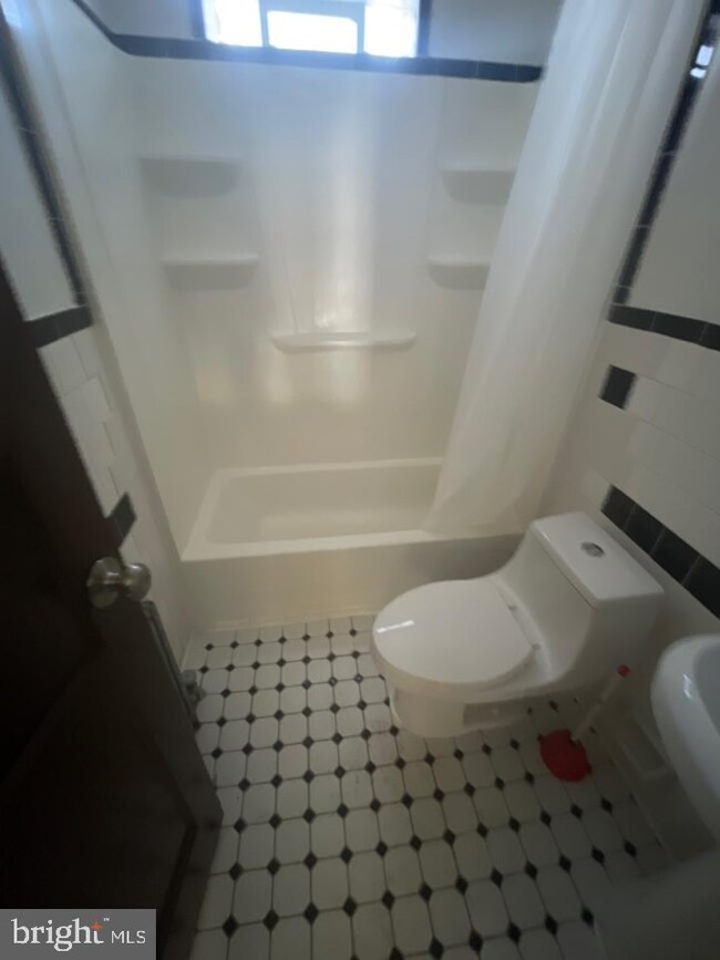 412 Morse St unit B, Camden, NJ 08105 - photo 3