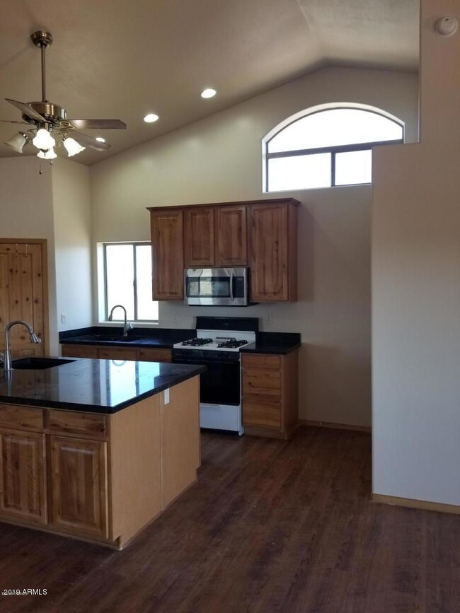 20190619231503140612000000-o