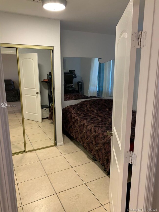 6520 W 2nd Ct, Hialeah, FL 33012 - photo 7