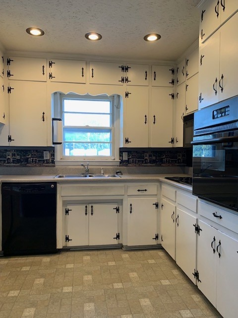 Stove, Refrigerator, Dishwasher, and Microwave Included