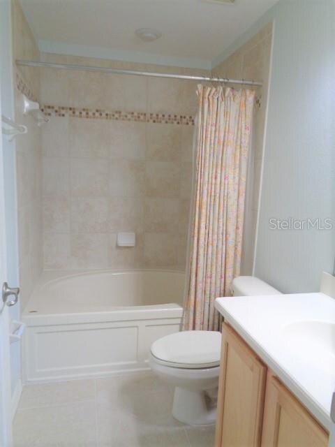 37530 Aaralyn Rd, Zephyrhills, FL 33542 - photo 7