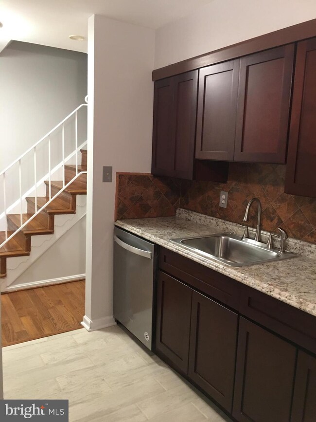 10262 Cub Run Ct, Manassas, VA 20109 - photo 5