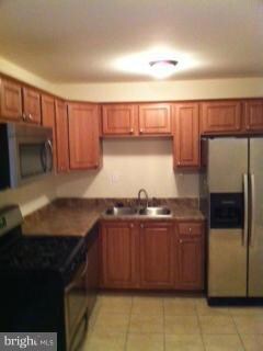 11512 Laurelwalk Dr, Laurel, MD 20708 - photo 4