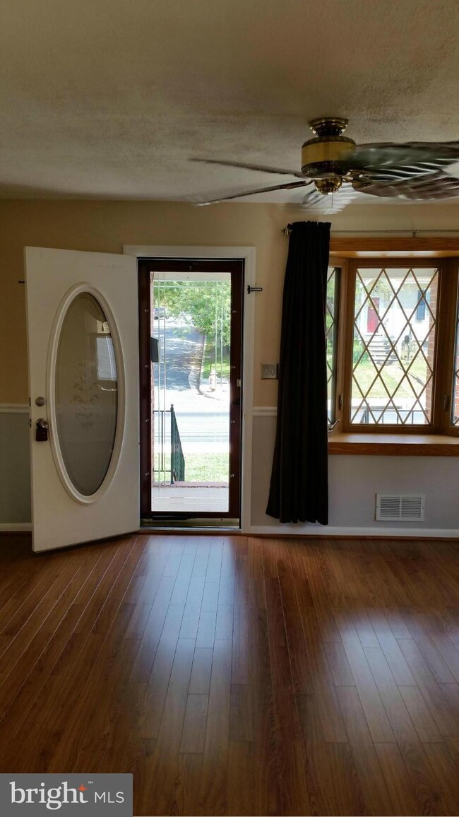 4915 Kenwood Ave, Baltimore, MD 21206 - photo 5