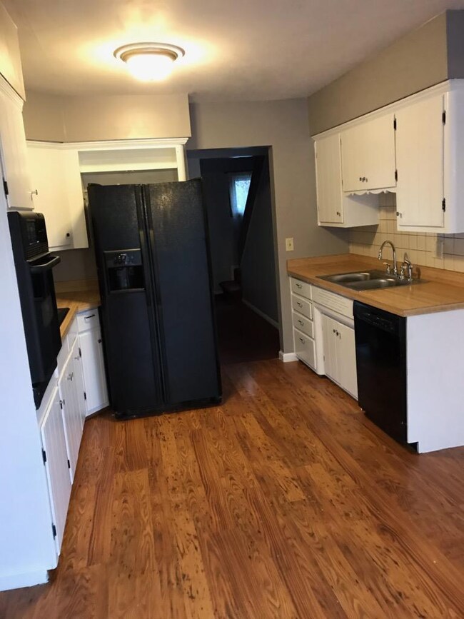 250 Hillcrest Ct, Sidney, OH 45365 - photo 4