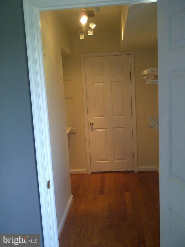 5100 F St SE unit 12, Washington, DC 20019 - photo 6