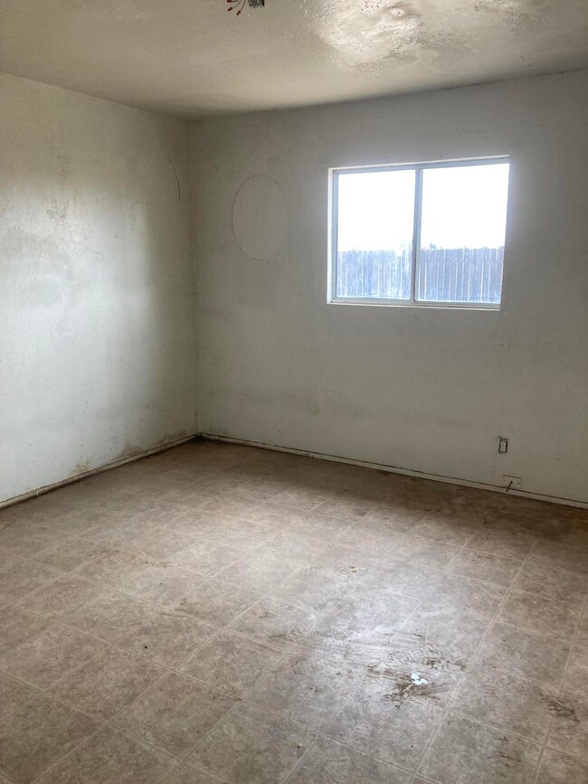 10767 Beverly bdrm 1