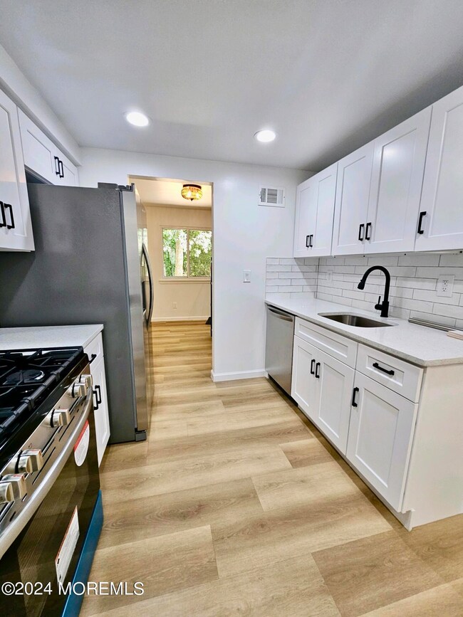 26 Jesse Rd, Howell, NJ 07731 - photo 3