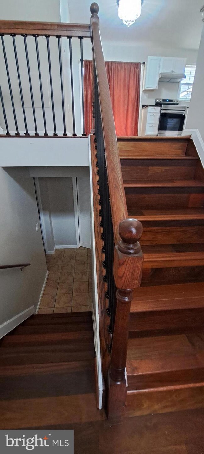 702 Mentor Ave, Capitol Heights, MD 20743 - photo 2