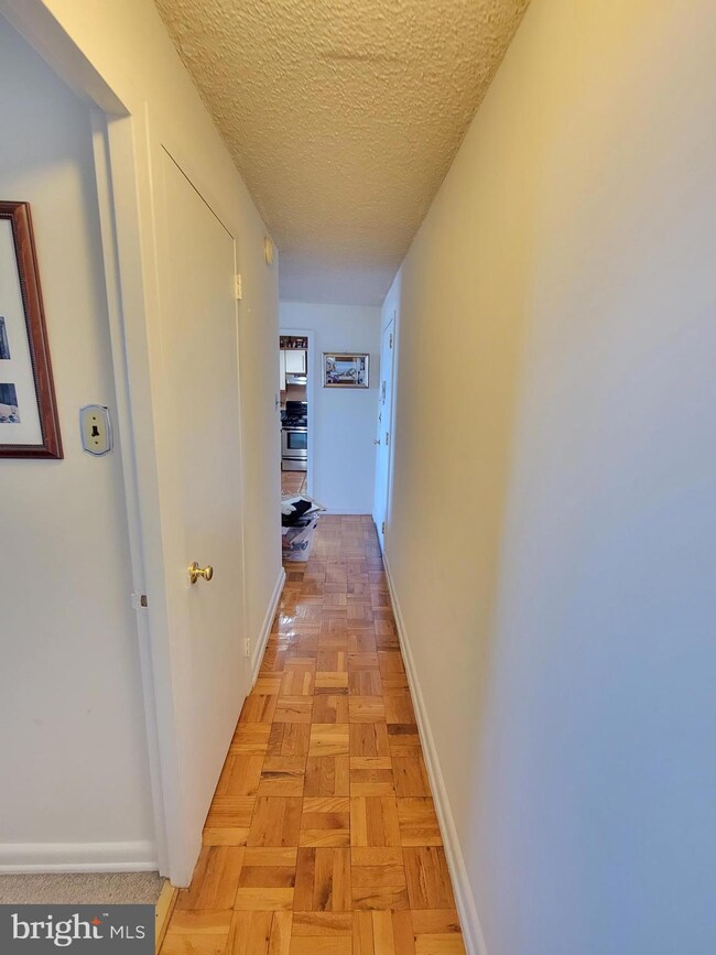 Radnor House unit 922, Bryn Mawr, PA 19010 - photo 7