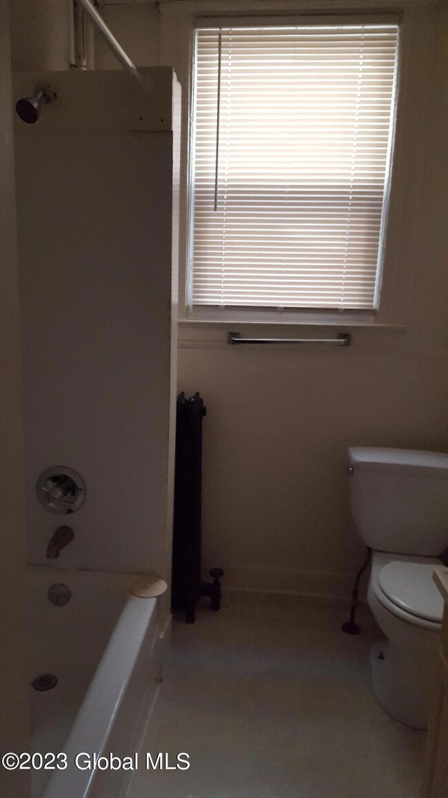 37 N Manning Blvd, Albany, NY 12206 - photo 7