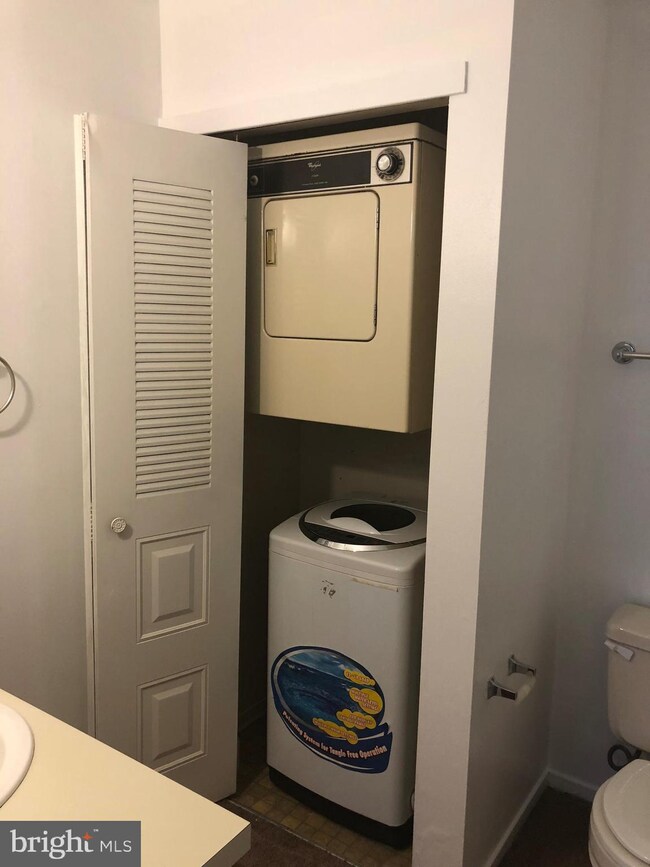 804 Abbey Ct, Sicklerville, NJ 08081 - photo 6