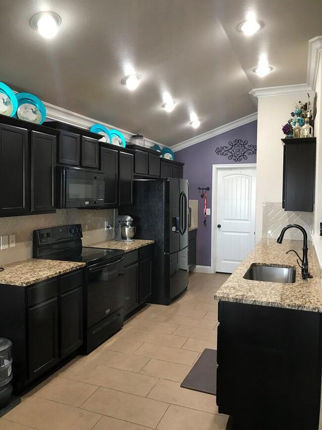 801 E 99th Ct, Odessa, TX 79765 - photo 3