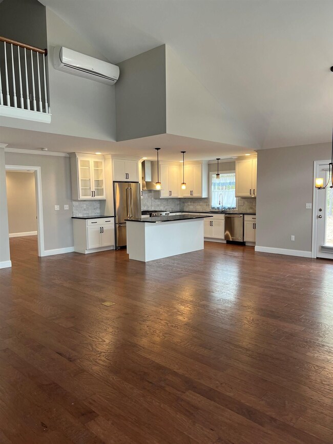 110 Gateway Dr unit B, Chesterfield, NH 03443 - photo 4