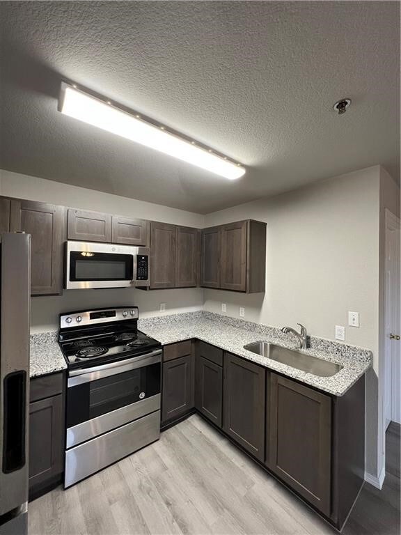 944 N Storer Ave unit 13, Fayetteville, AR 72701 - photo 5