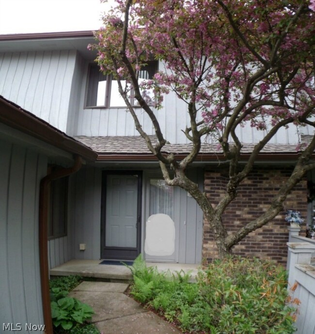 4027 Litchfield Loop, Stow, OH 44224 - photo 2