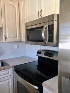 SUNSET KITCHEN2