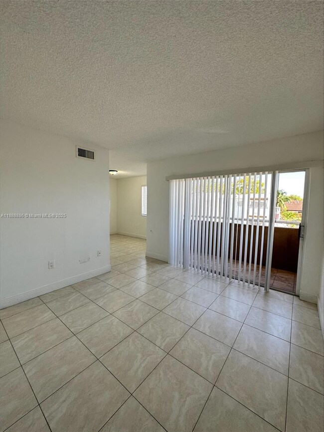 6214 SW 131st Ct unit 201, Miami, FL 33183 - photo 5