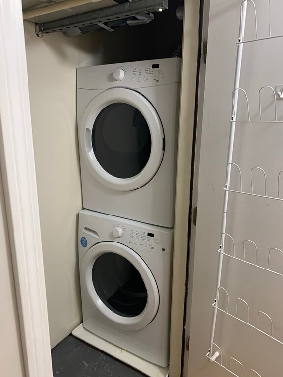 The Vicomte unit 404, Allston, MA 02134 - photo 7